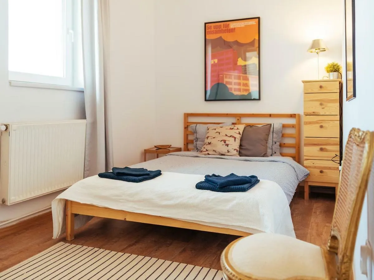 Parkview Apartment - Spectacular View & 2 Bedrooms Bucharest 0*,  Romania