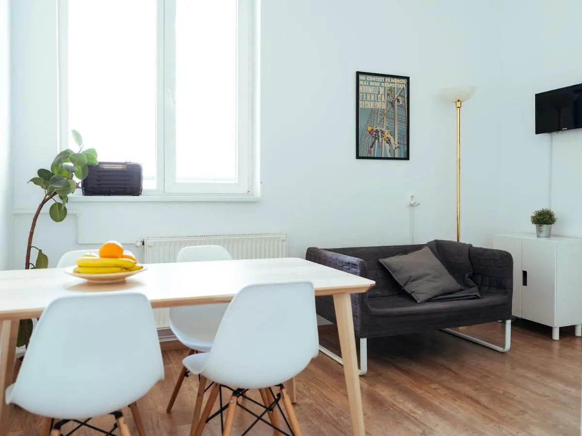 Parkview Apartment - Spectacular View & 2 Bedrooms 부쿠레슈티